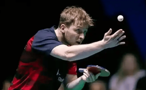 这位篮球传 这位篮球传