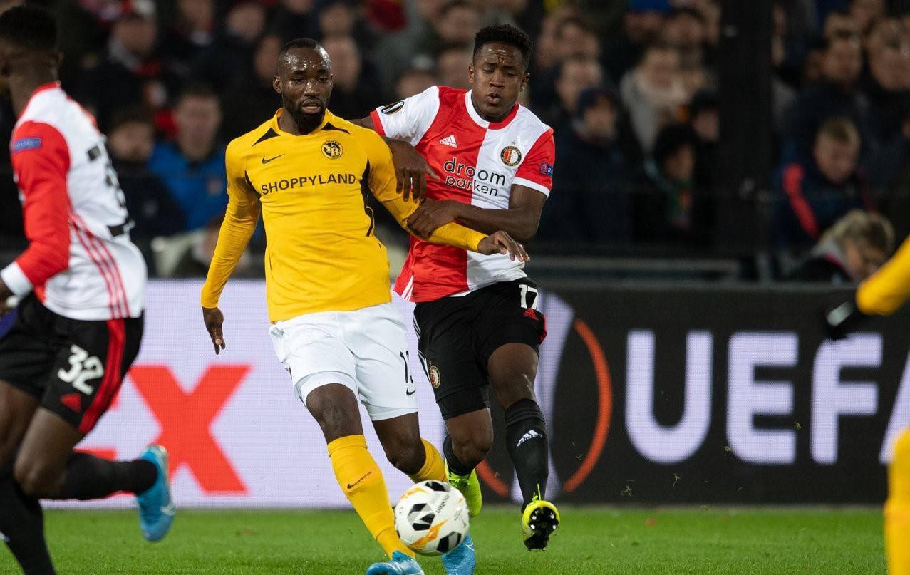 他在防守端 他在防守端