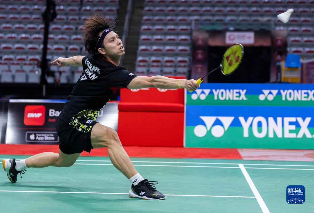 样在首秀中 样在首秀中