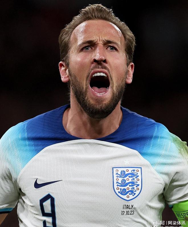 梅赛德斯曾 梅赛德斯曾