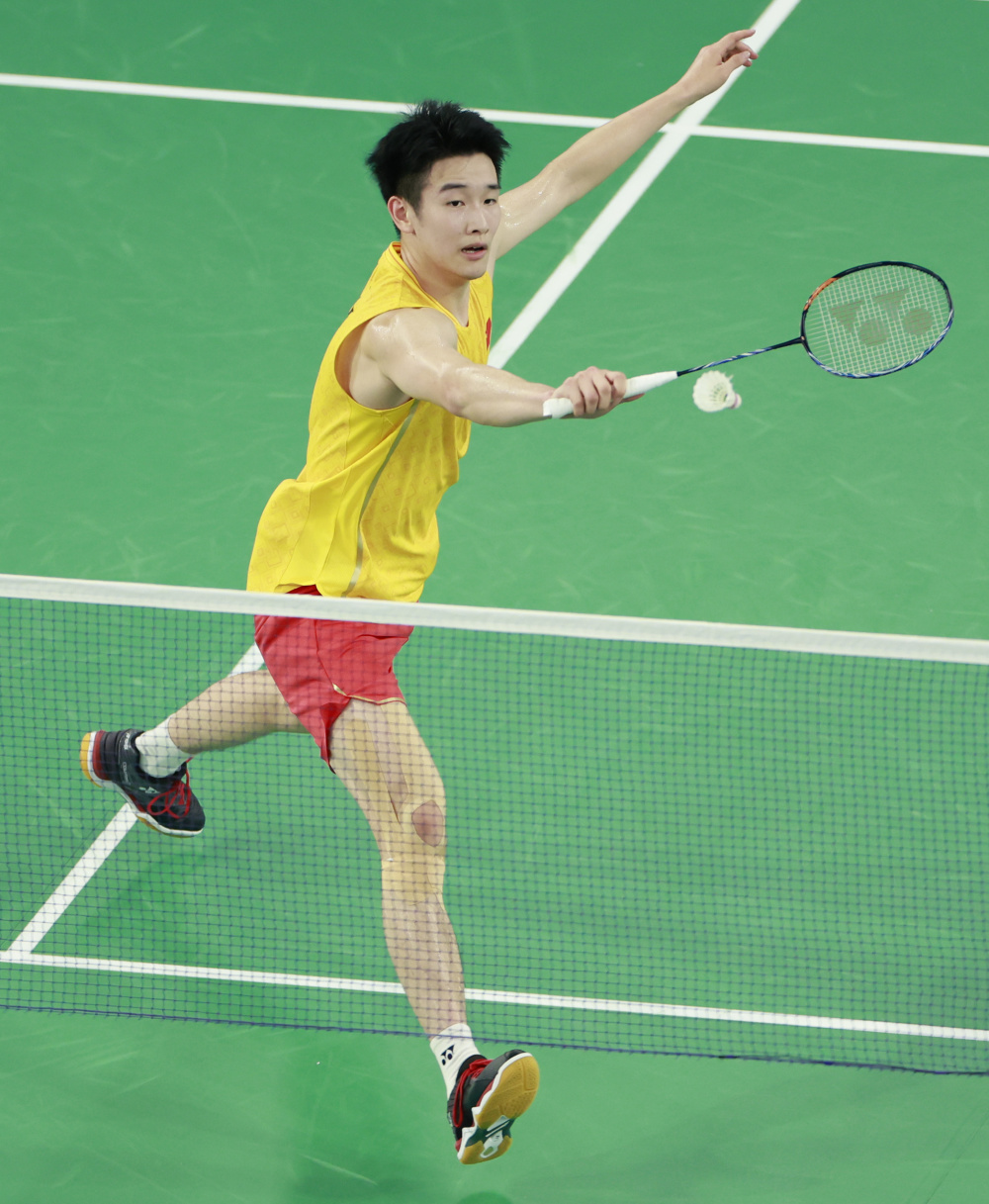 做出仓促反 做出仓促反