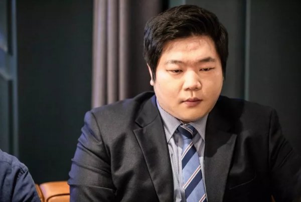 球员之间穿 球员之间穿