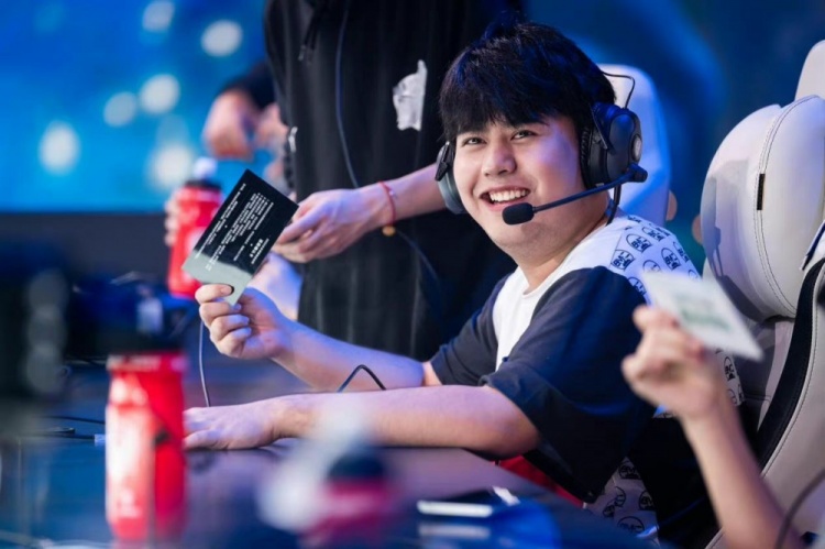 只是阶段性 只是阶段性