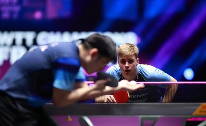 都具备吸引 都具备吸引